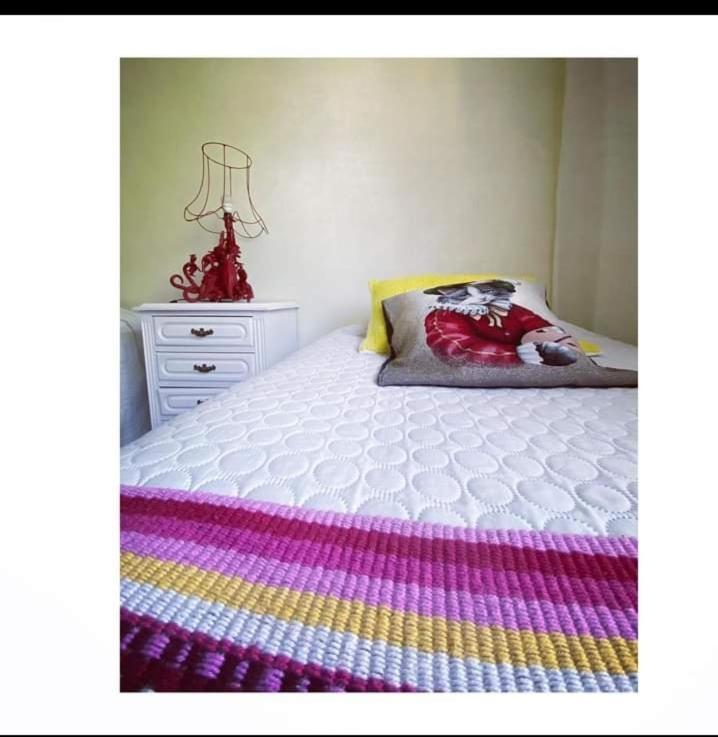 Guesthouse Gate5 Anadia Ruang foto